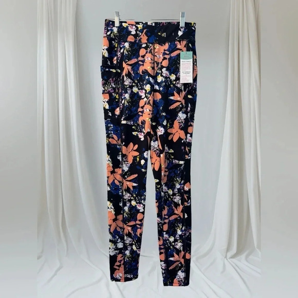 🍀 POP FIT NWT PRINTED LEGGINGS SIZE MEDIUM - Picture 2 of 4